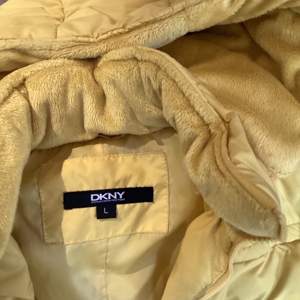 DK winter coat yellow